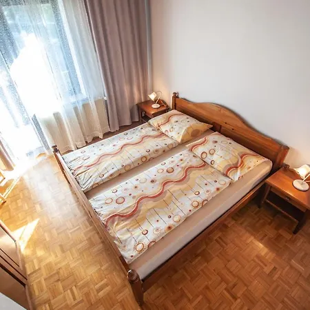 Francka Apartment *